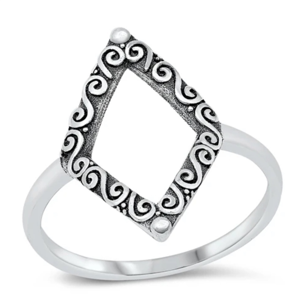 Sterling Silver Diamond Shape Ring – Size 8